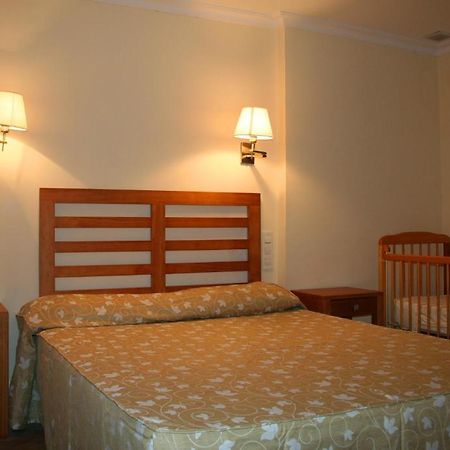 Hostal Margarita La Línea de la Concepción Eksteriør bilde
